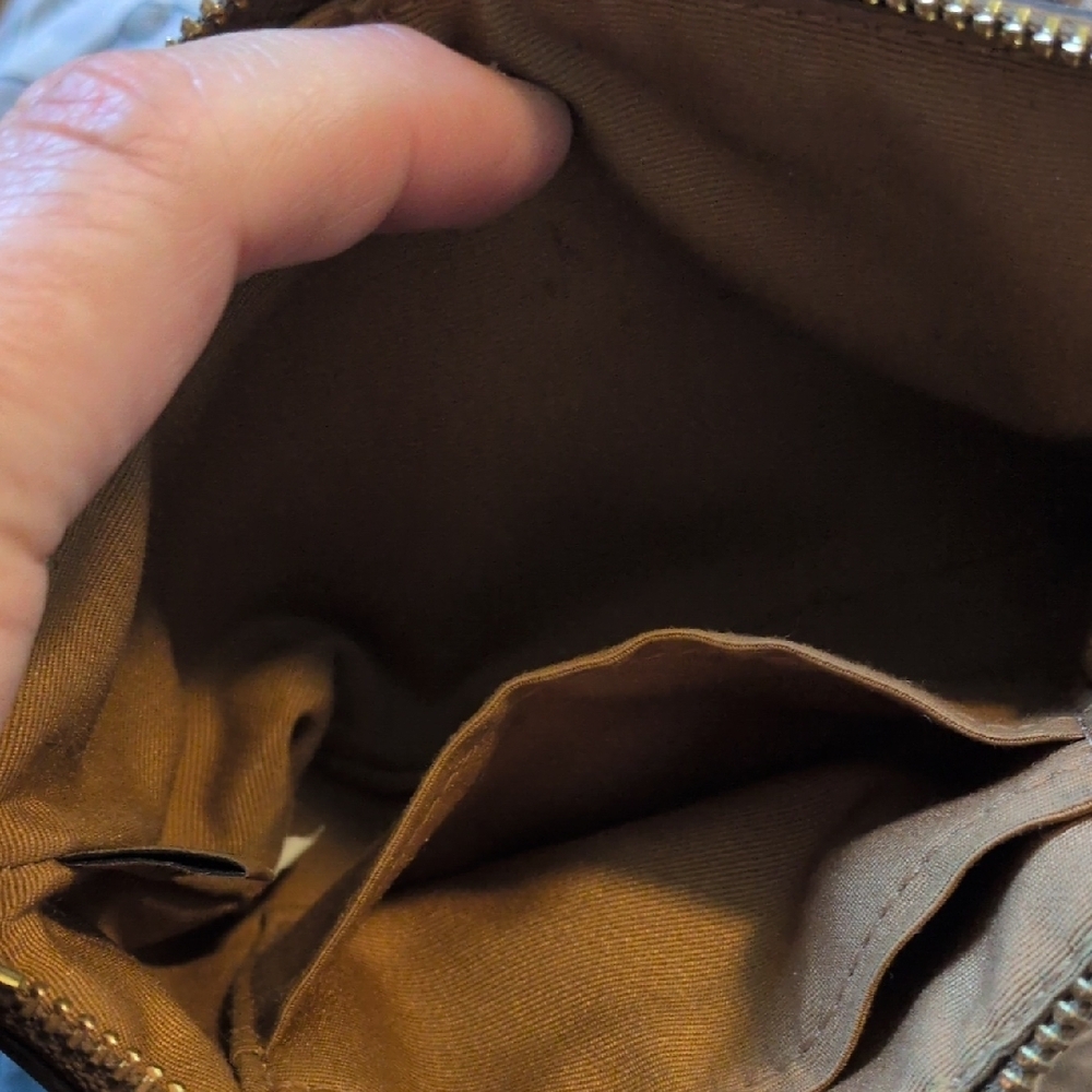Coach Tan and Cream Signature Wallet - Picture 4 of 5